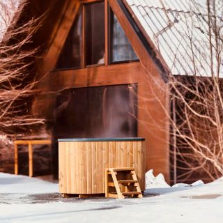 Dřevěná ochlazovací / otužovací káď k sauně pro celoroční použití. Užijte si dokonalé ochlazení po sauně i během otužování...